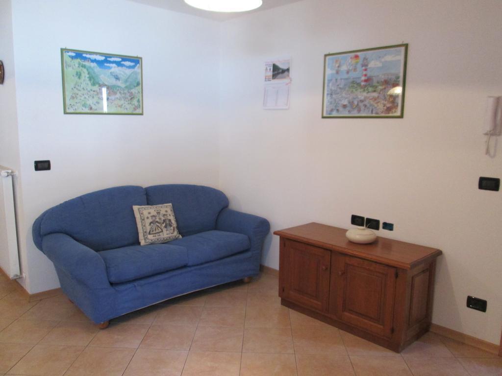 Debora Apartment Roncegno Ruang foto